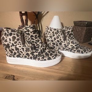 Not Rated platform shoes